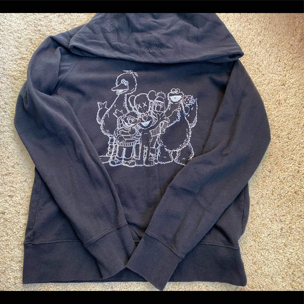 Uniqlo x Kaws Hoodie
